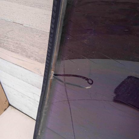 steklo-zadnee-s-podogrevom-audi-a4-b5-rest-art-65205-big-2