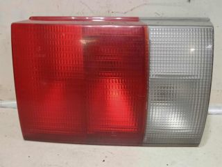 fonar-zadnii-levyi-vnutrennii-audi-80-b4-art-65208