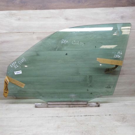 steklo-dveri-perednee-levoe-mercedes-w210-art-65261-big-0