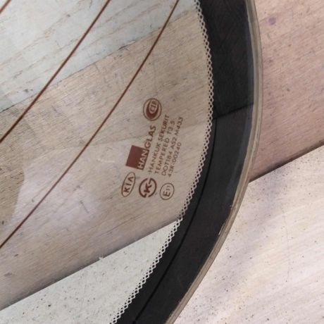 steklo-zadnee-kia-spectra-art-65400-big-1