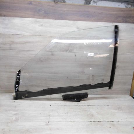 steklo-dveri-perednee-levoe-audi-100-c3-original-art-65515-big-0