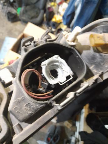 fara-pravaia-audi-a4-b5-restailing-art-65525-big-1