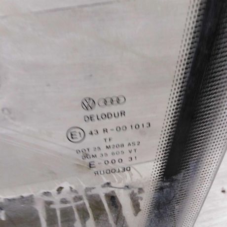 steklo-dveri-perednee-levoe-audi-100-c3-art-65543-big-2