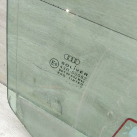 steklo-dveri-perednee-pravoe-audi-a6-c5-art-65618-big-1