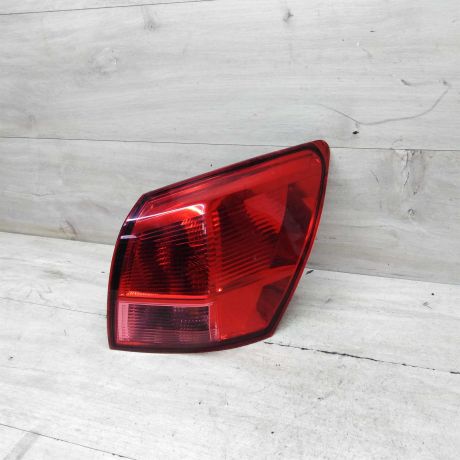 fonar-zadnii-pravyi-nissan-qashqai-j10-art-65643-big-0