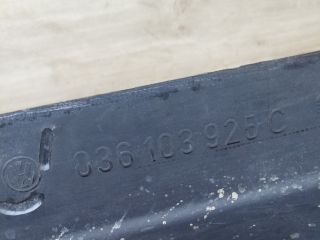 kryska-dvigatelia-dekorativnaia-volkswagen-golf-4-art-27690