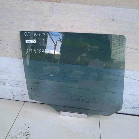 steklo-dveri-zadnee-pravoe-opel-zafira-b-art-66322-big-0
