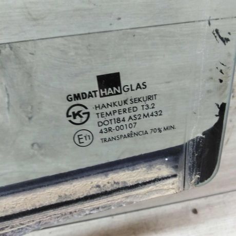 steklo-dveri-zadnee-levoe-chevrolet-aveo-t200-xetcbek-art-66366-big-3