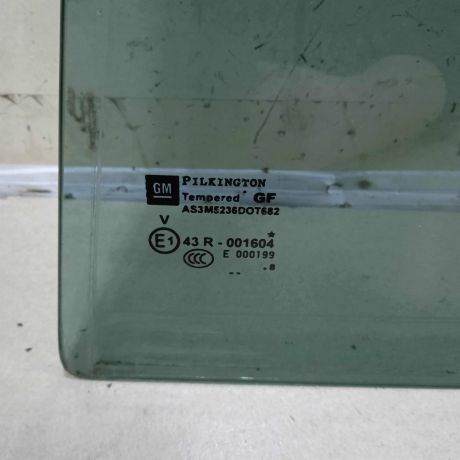 steklo-gluxoe-zadnee-levoe-fortocka-opel-zafira-b-art-66546-big-1