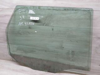 steklo-dveri-zadnee-pravoe-ford-focus-1-universal-art-66623