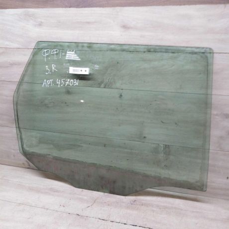 steklo-dveri-zadnee-pravoe-ford-focus-1-universal-art-66623-big-0