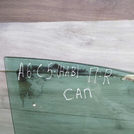 steklo-dveri-perednee-pravoe-audi-a6-c5-art-66877-big-1