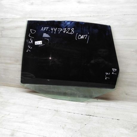 steklo-dveri-zadnee-levoe-volkswagen-jetta-5-art-67001-big-0