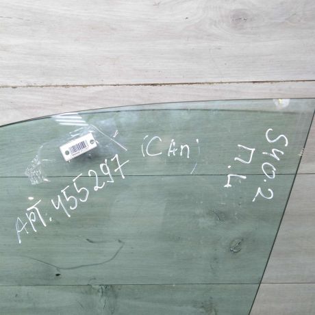 steklo-dveri-perednee-levoe-volvo-s40-art-67110-big-1