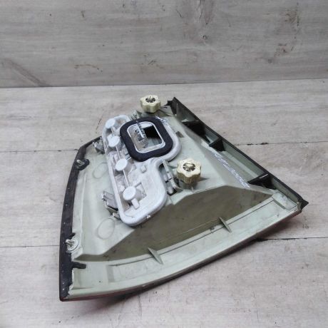 fonar-zadnii-pravyi-xetcbek-opel-astra-g-art-67121-big-1