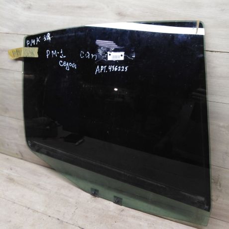 steklo-dveri-zadnee-pravoe-renault-megane-1-sedan-art-67321-big-0