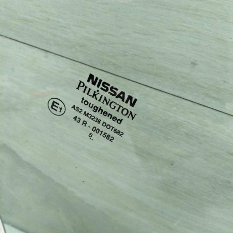 steklo-dveri-zadnee-pravoe-nissan-almera-n16-xetcbek-art-67381-big-2
