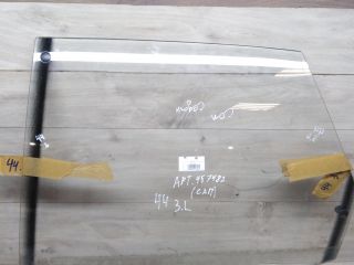 steklo-dveri-zadnee-levoe-sedan-audi-100-c3-art-67500