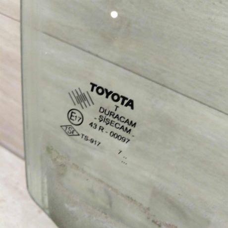 steklo-dverei-perednee-pravoe-toyota-corolla-verso-i-restailing-art-70691-big-3