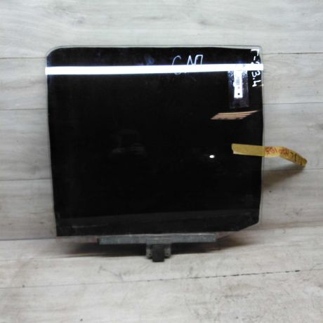 steklo-dveri-zadnee-levoe-volkswagen-golf-2-art-70807-big-0