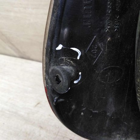 fonar-zadnii-pravyi-renault-scenic-1-art-71058-big-3