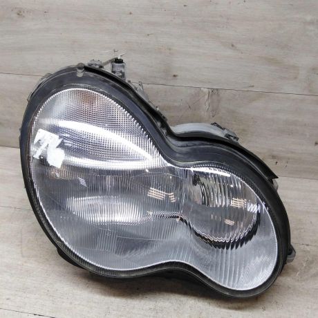 fara-pravaia-mercedes-w203-ksenon-sedan-art-71247-big-0