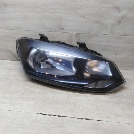 fara-pravaia-volkswagen-polo-v-sedan-art-71252-big-0