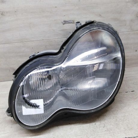 fara-levaia-mercedes-w203-ksenon-sedan-art-71259-big-0