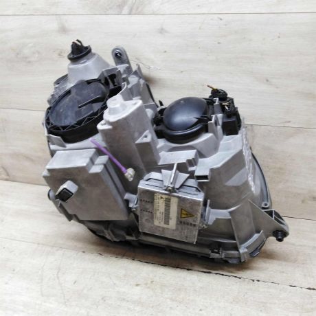 fara-levaia-mercedes-w203-ksenon-sedan-art-71259-big-8