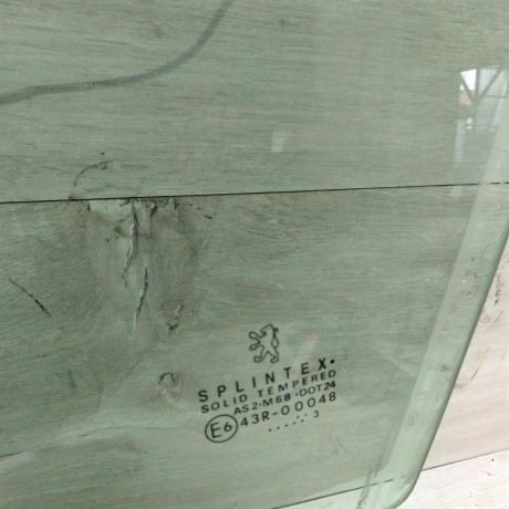 steklo-dveri-perednee-levoe-peugeot-307-art-71379-big-2