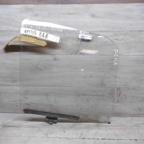 steklo-dveri-perednee-pravoe-volkswagen-golf-2-art-71448-big-0