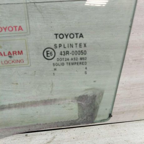 steklo-dveri-perednee-levoe-toyota-avensis-t250-original-art-71517-big-1