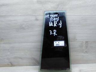 steklo-gluxoe-zadnee-pravoe-fotocka-skoda-octavia-tour-universal-art-71525