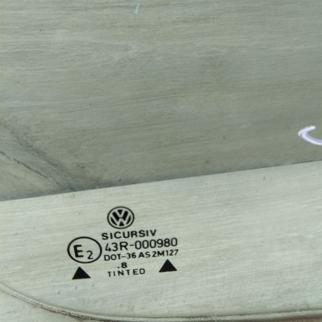 steklo-gluxoe-zadnee-pravoe-fortocka-volkswagen-golf-4-xetcbek-art-71572-big-2