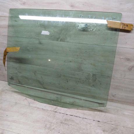 steklo-dveri-zadnee-pravoe-volkswagen-touran-art-71621-big-0