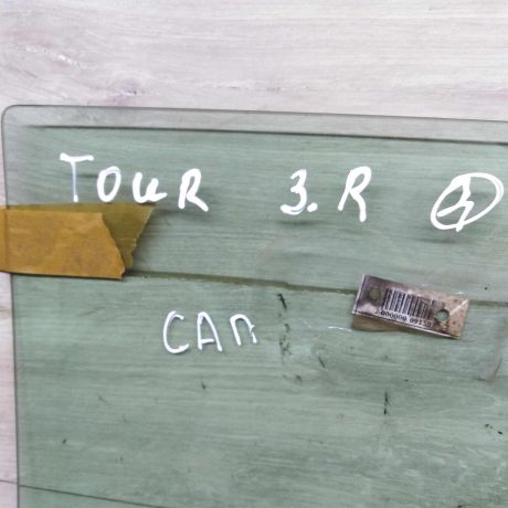 steklo-dveri-zadnee-pravoe-volkswagen-touran-art-71621-big-2