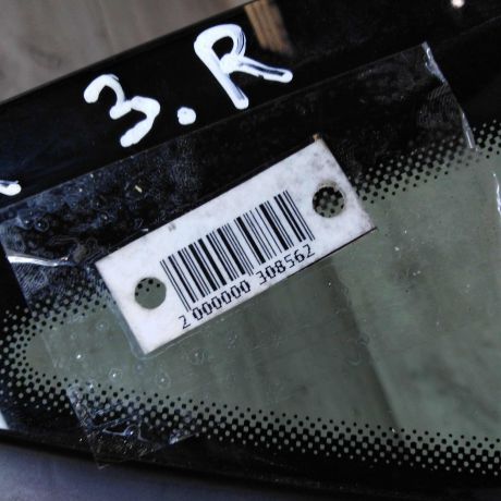 steklo-gluxoe-zadnee-pravoe-fortocka-audi-a4-b6-8e-sedan-art-71630-big-1