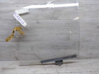 steklo-dveri-perednee-levoe-volkswagen-golf-2-art-71734