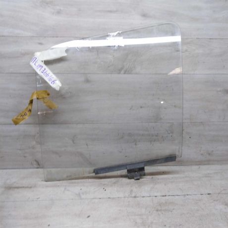 steklo-dveri-perednee-levoe-volkswagen-golf-2-art-71734-big-0