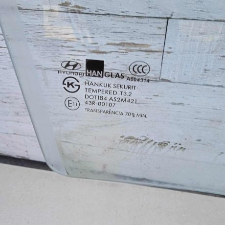 steklo-dveri-perednee-pravoe-hyundai-getz-art-72302-big-1