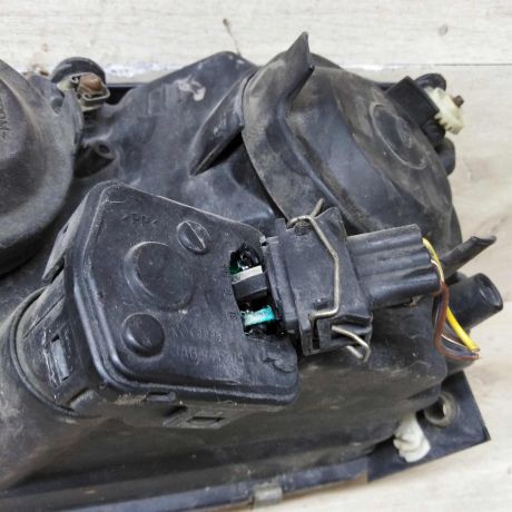 fara-pravaia-volkswagen-passat-b5-defekt-korrektora-art-72804-big-2