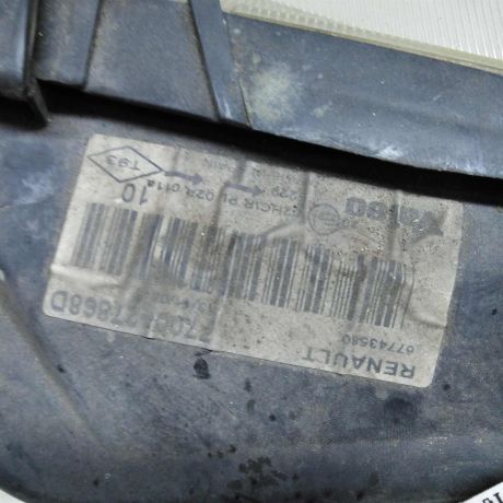 fara-pravaia-renault-megane-1-rest-art-72994-big-8