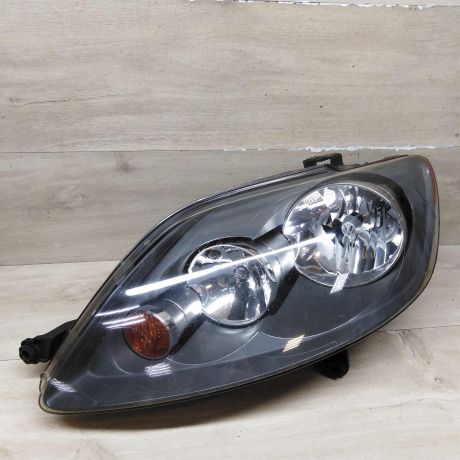 fara-levaia-volkswagen-golf-plus-art-72995-big-0