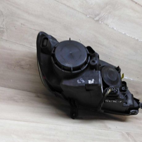 fara-levaia-volkswagen-golf-plus-art-72995-big-2