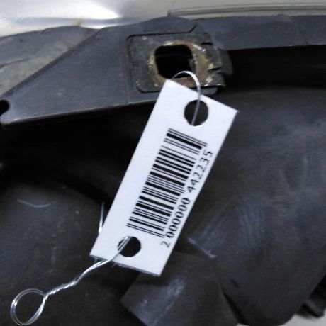 fara-levaia-volkswagen-golf-plus-art-72995-big-4