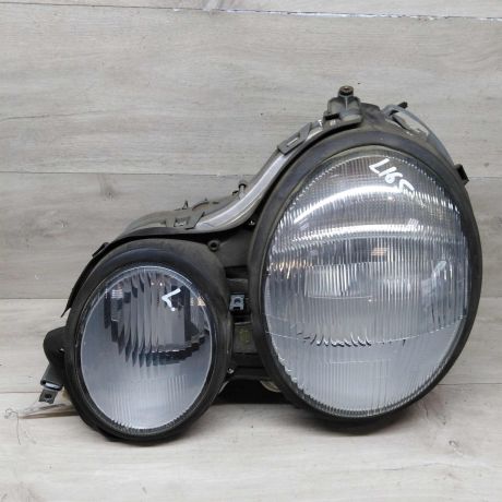 fara-levaia-mercedes-w210-defekt-art-73002-big-0