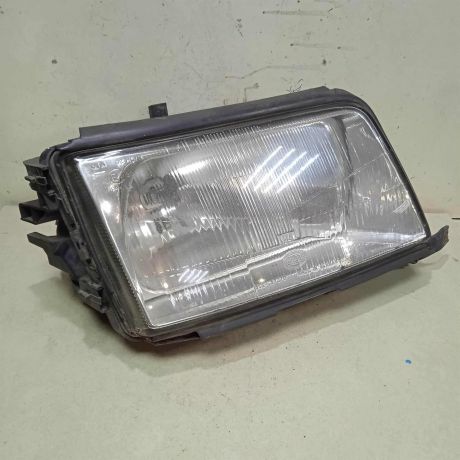 fara-pravaia-audi-100-c4-defekt-art-73637-big-0