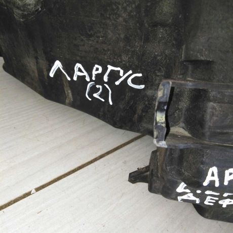 fara-peredniaia-levaia-defekt-lada-largus-art-73640-big-9