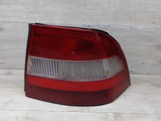 fonar-zadnii-pravyi-sedan-opel-vectra-a-art-73713