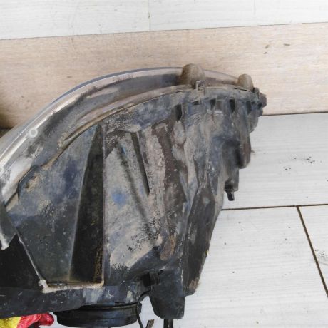 fara-pravaia-defekt-lada-largus-art-73862-big-7